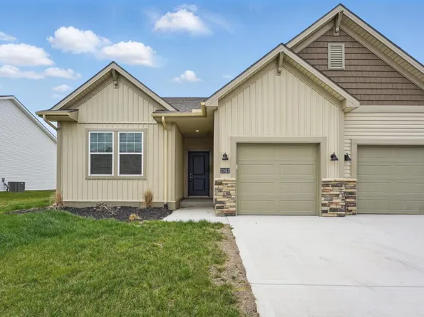 27313 S Acacia Dr, Lake Lotawana, MO 64086
