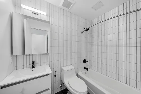 Rented by Owner | media 16