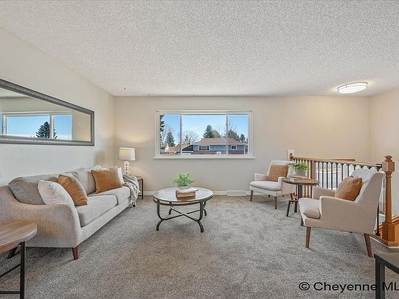 5th image of 4728 Linden Way