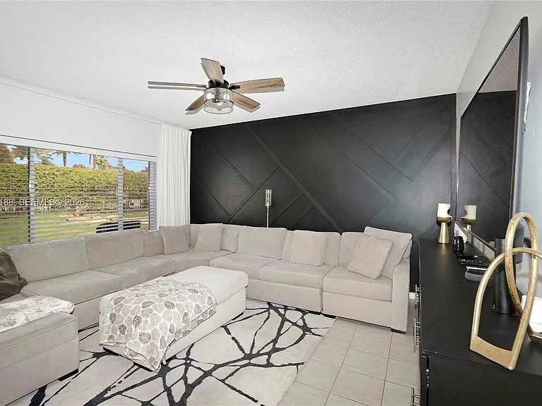 2232 SW 120th Ave — Photo 8
