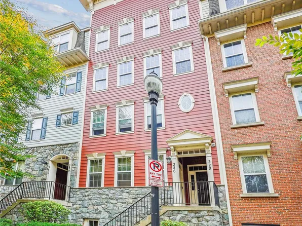 328 Park Ave #12, Gaithersburg, MD 20877