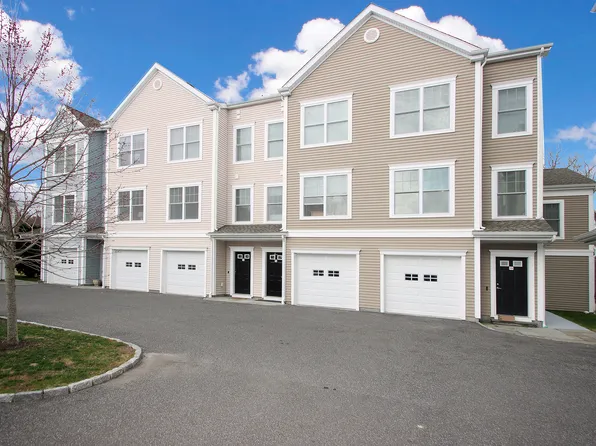 515 Copper Square Drive #515, Bethel, CT 06801