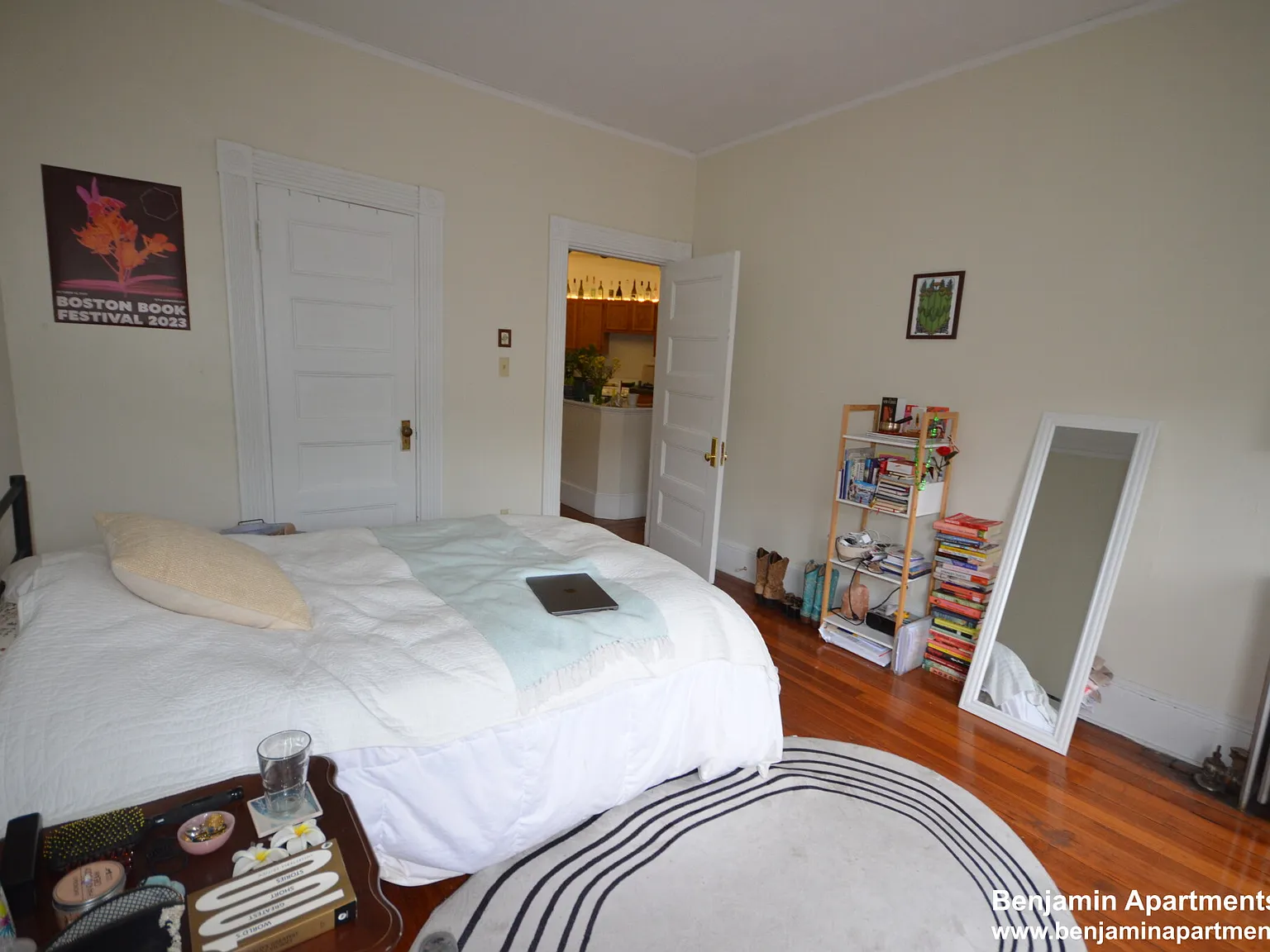 3 bed, 1200 sqft, $3,175 — Photo 2