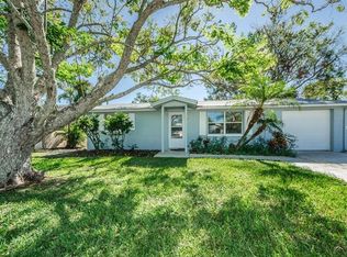 3250 Jackson Dr, Holiday, FL 34691