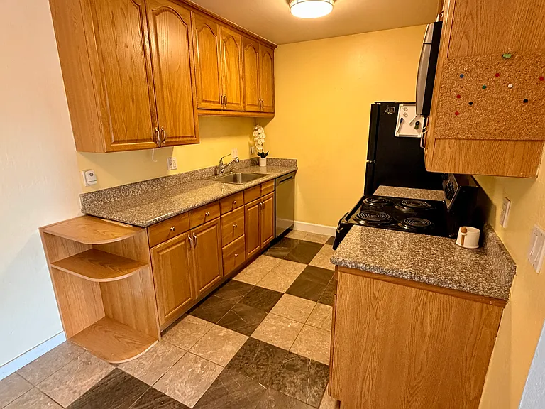 1481 Marchbanks Dr #3 — Photo 8