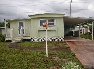 7062 SE Bluebird Cir, Hobe Sound, FL 33455