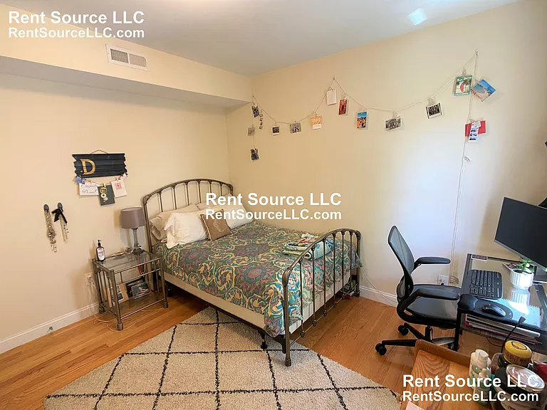537 Main St #2 — Photo 17