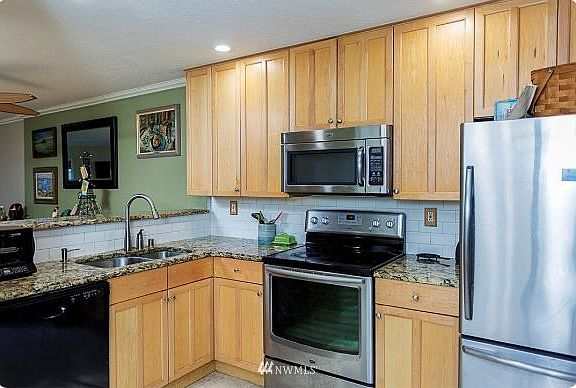 4th image of 4152 178th Ln SE