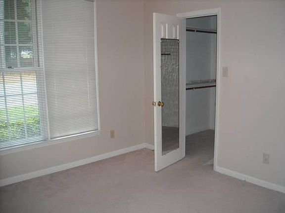5th image of 21 Forest Oaks Dr Unit 21