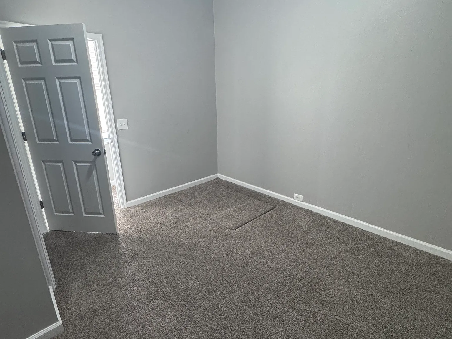 2 bed, 960 sqft, $1,250 — Photo 3