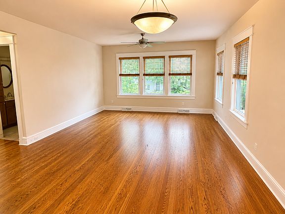 3rd image of 240 8th Ave