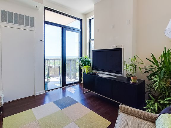 5th image of 1464 S Michigan Ave APT 1011