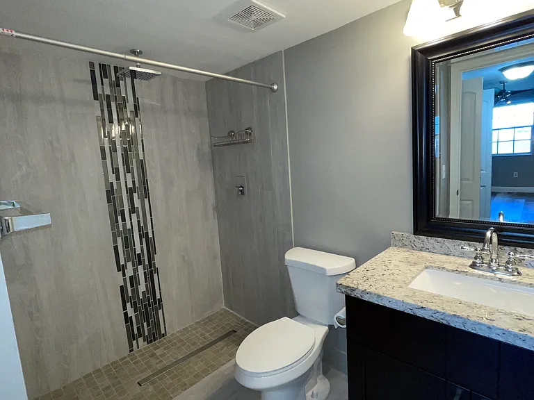 2831 N Oakland Forest Dr #101 — Photo 64