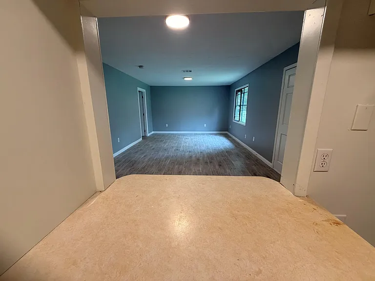 222 E John Alber Rd — Photo 10