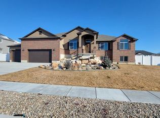 2396 N 2400 W, Farr West, UT 84404