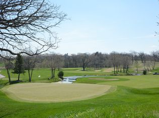 1602 Cedar Bnd, Hartland, WI 53029