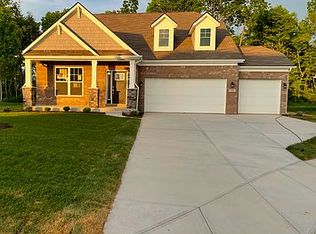 323 Alvor Ct, Cicero, IN 46034