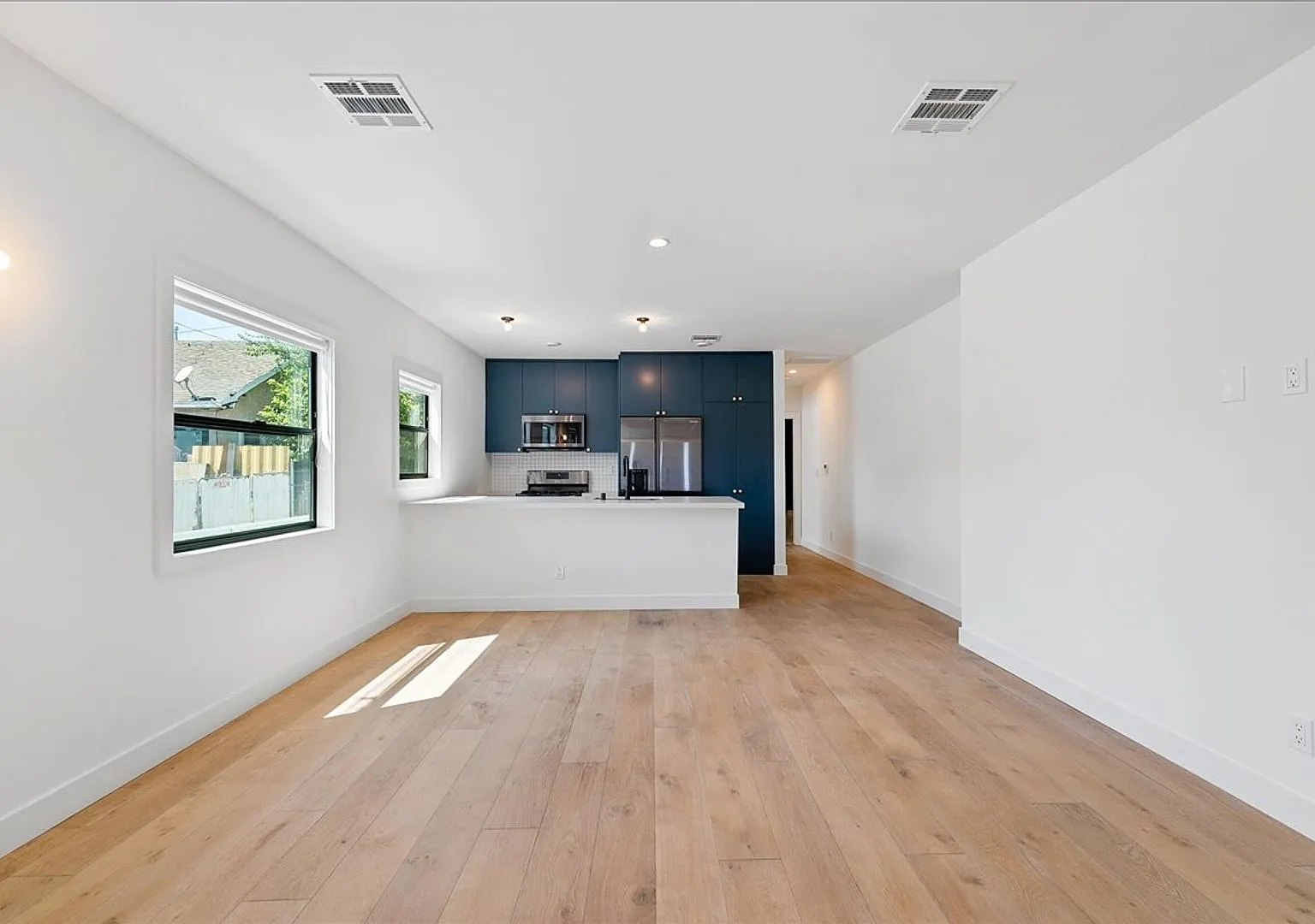 Beautiful Glassell Park Apartment! — Photo 1