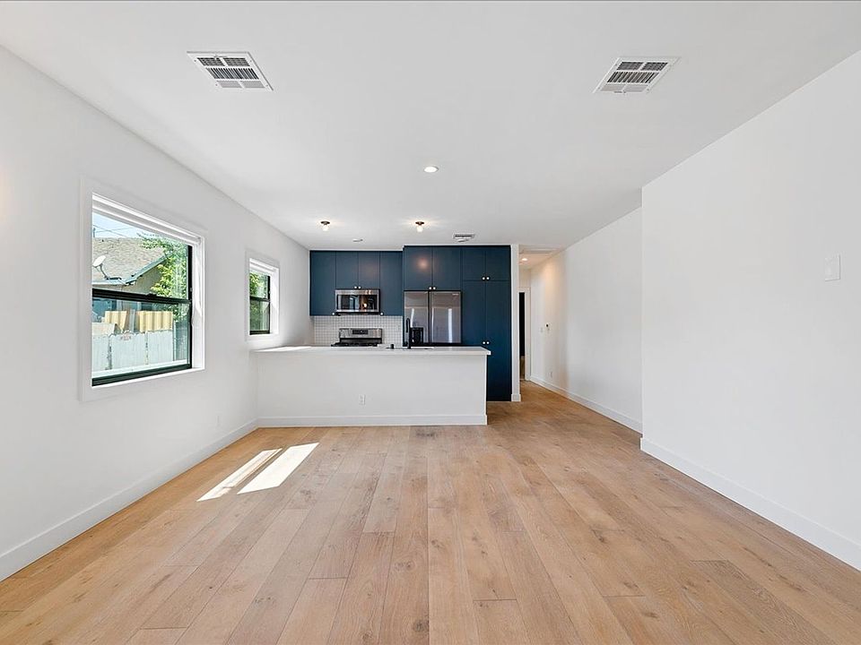 1st image of 3375 Eagle Rock Blvd