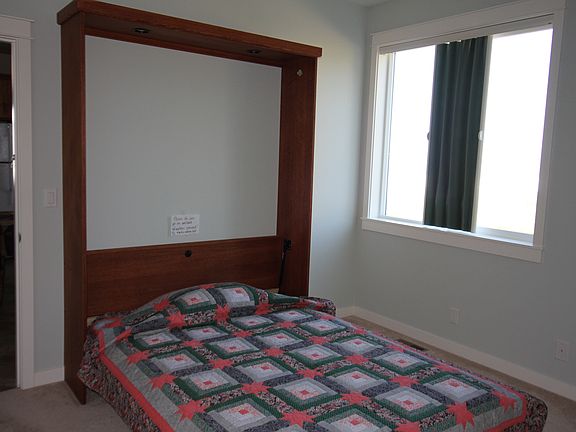 Wall bed lower level
