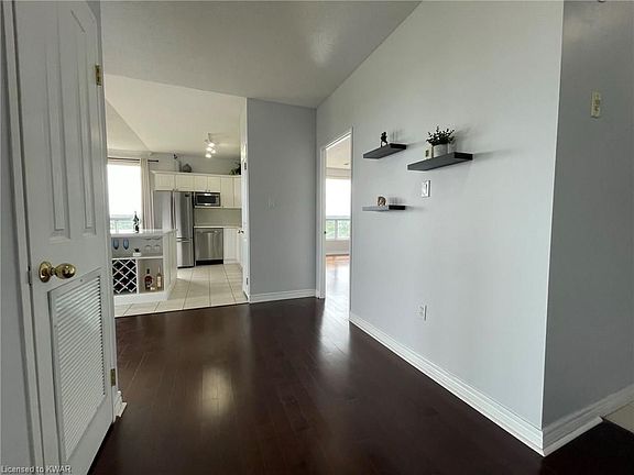 4th image of 255 Keats Way #1204