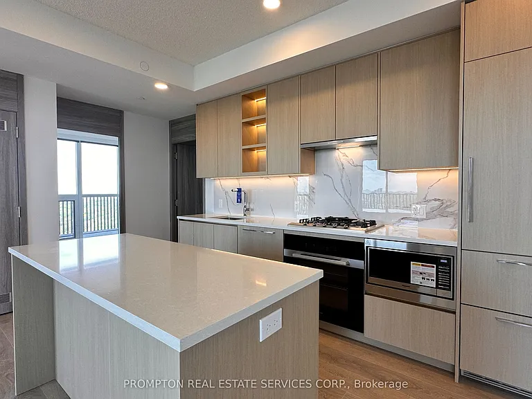 18 Esther Shiner Blvd #3303 — Photo 8