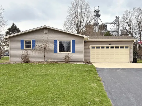 21 Yvonna St, Leesburg, IN 46538