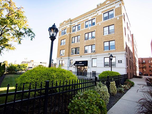 4th image of 22-30 S Munn Ave #3009