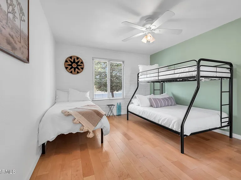 1275 E Campus Dr — Photo 9