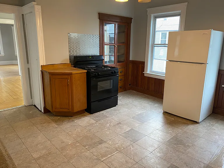 11 Derby St #2 — Photo 10