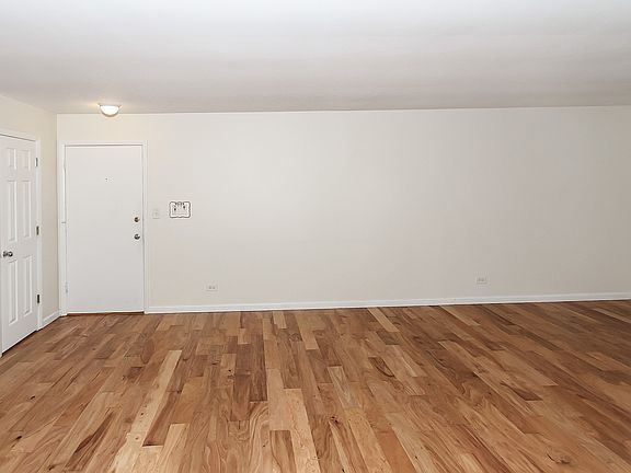 3rd image of 4412 W Euclid Ave #1C