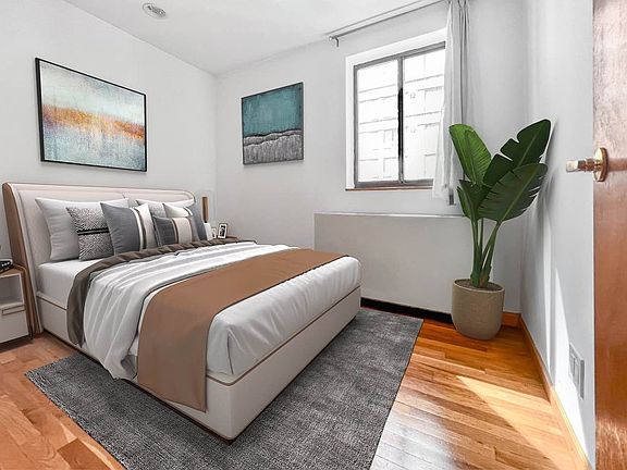 5th image of 370 W 30th St APT 10E