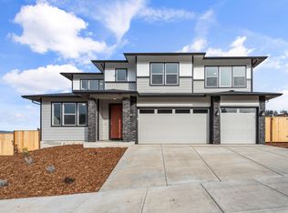 1297 Stonegate Dr #473, Eagle Point, OR 97524