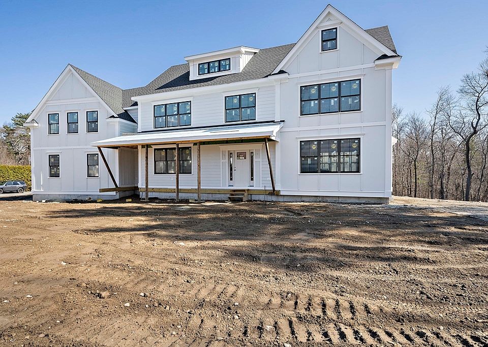 1st image of 448 York St