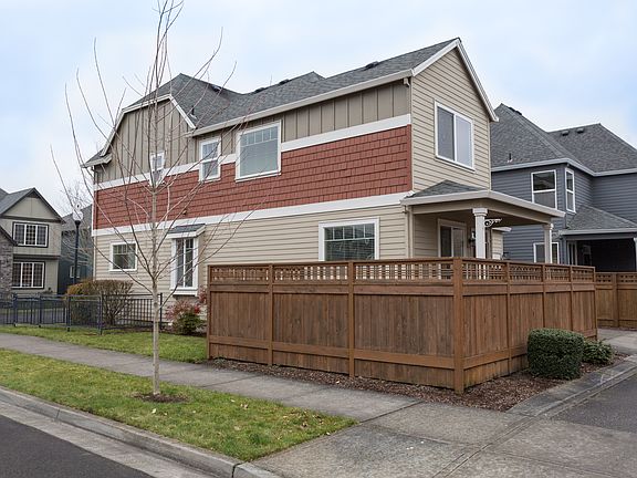 4th image of 506 NE 62nd Ave