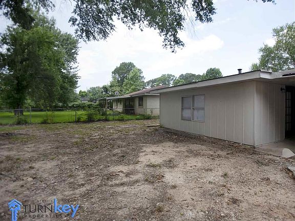 3rd image of 7307 Sunflower Dr