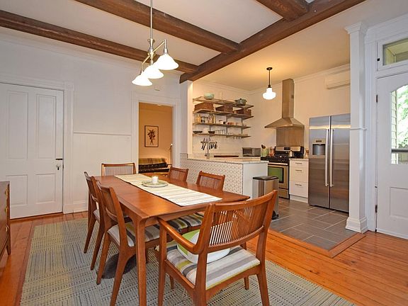 4th image of 1543 Pullan Ave