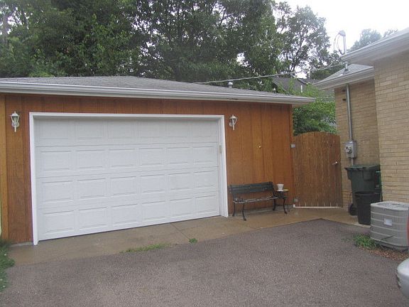3rd image of 33871 N Prospect Dr