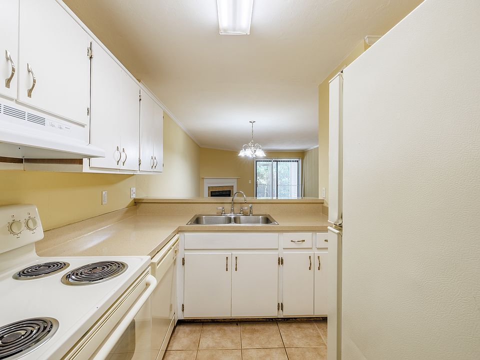 1st image of 3200 Tanager Ct #17512995