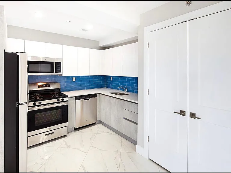 172-32 Highland Ave #1 — Photo 4