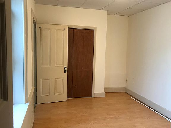 4th image of 1 1east Market St #1