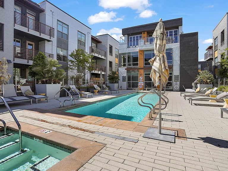 ROEN Menlo Park — Photo 32