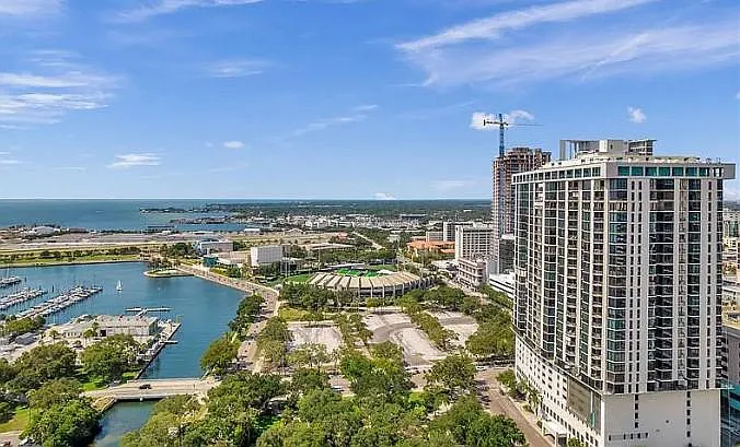 1 Beach Dr SE #801 — Photo 41