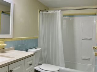 238 Oak Grove Ave, Fall River, MA 02723