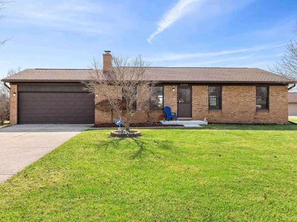 20964 S Miles St, Clinton Township, MI 48036