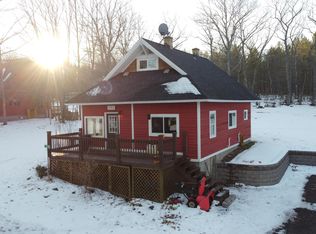 47611 Senter Location Rd, Hancock, MI 49930