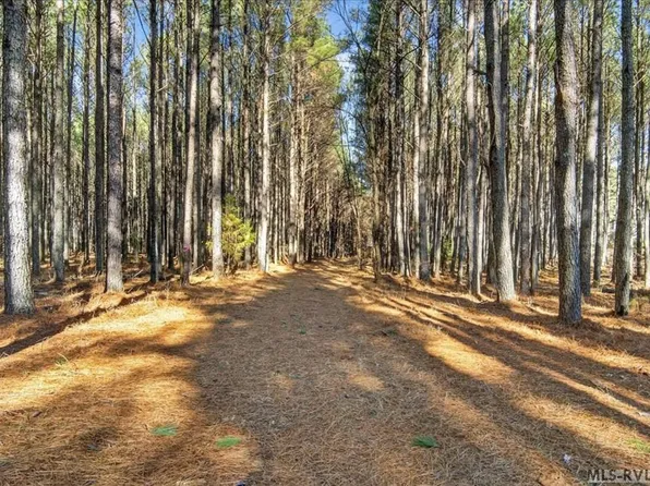 65-65 Granite Hall Dr, Boydton, VA 23917
