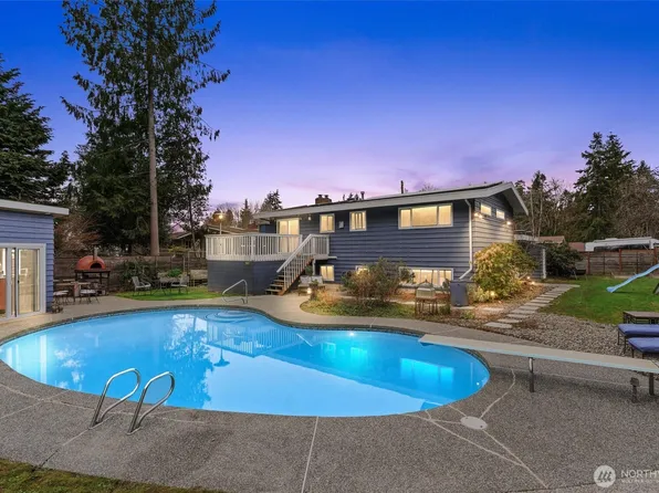 8600 193rd Place SW, Edmonds, WA 98026