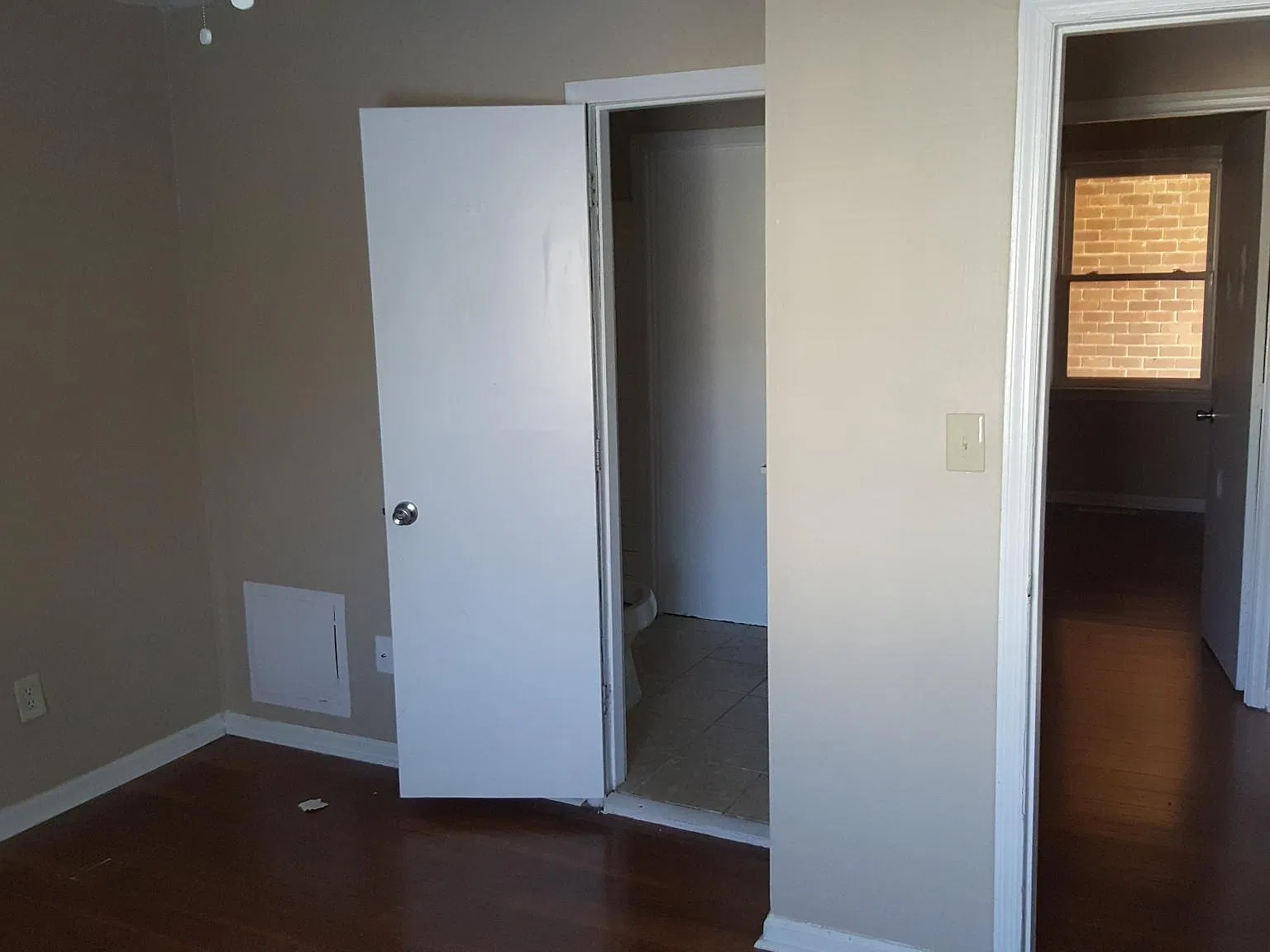 2 bed, 1.5 bath, 920 sqft, $1,375 — Photo 3