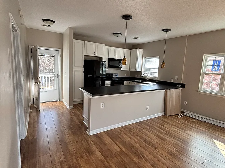 3923 Gladiola Ct #201 — Photo 4